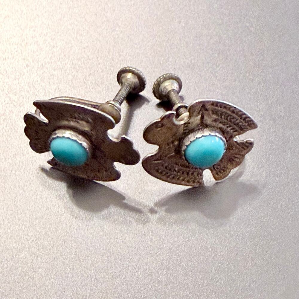 Vintage Navajo Turquoise Sterling Silver Screwback Earrings - Picture 3 of 9
